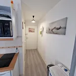 Appartement Grand Front De Ensoleille Avec Jardin Plein Sud Acces Direct *