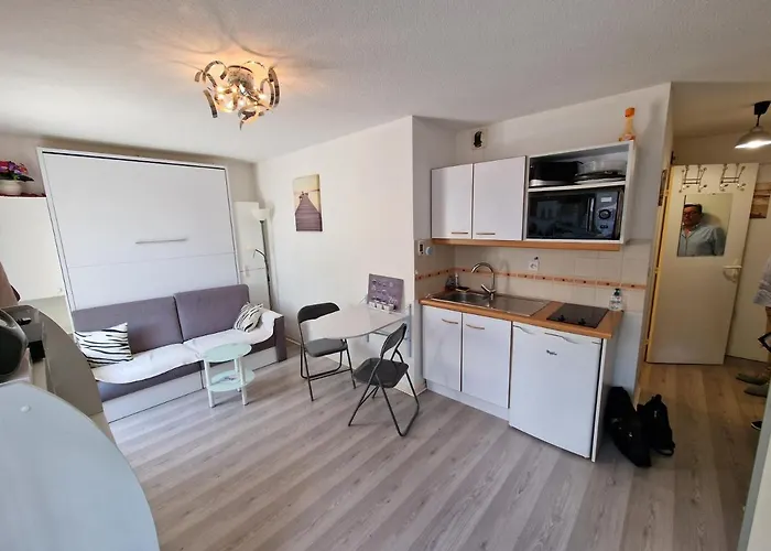 Apartmán Grand Front De Ensoleille Avec Jardin Plein Sud Acces Direct Cabourg